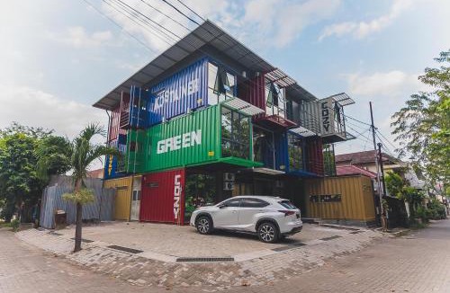 Semarang House | RedDoorz near Taman Rejomulyo