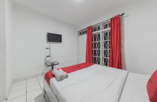 Cianjur Hotel | RedDoorz near Terminal Pasir Hayam Cianjur
