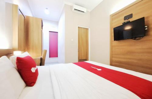 Depok House | RedDoorz near UGM Kaliurang 2 Yogyakarta