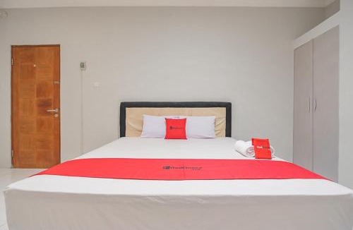 Balikpapan House | RedDoorz Plus at Bukit Cinta Street Balikpapan