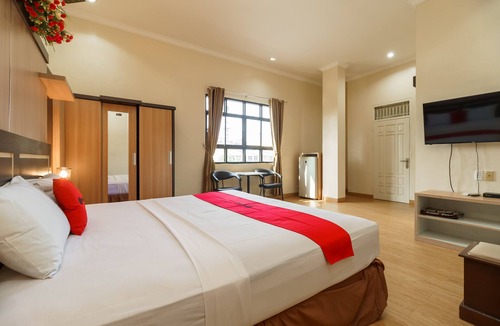 Lubuklinggau Hotel | RedDoorz Plus @ Hotel Sempurna Watervang Lubuk Linggau