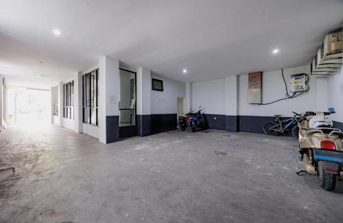 Gandaria-selatan House | RedDoorz Plus near Radio Dalam 3