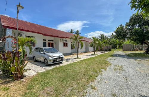 Ampana House | RedDoorz Syariah at Home Ampana Guest House Ampana Kota