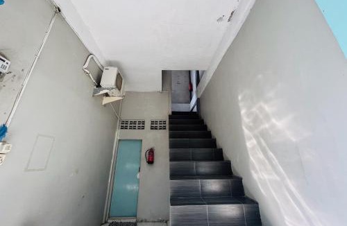 Rantauprapat Hotel | RedDoorz Syariah at Wisma Kampung Baru Rantauprapat