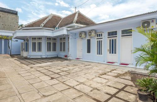 Bondowoso House | RedDoorz Syariah @ Bondowoso City Center