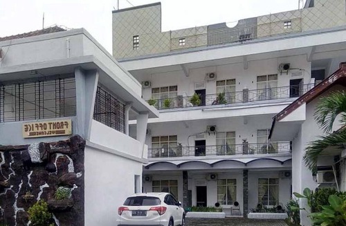 Tasikmalaya Hotel | RedDoorz Syariah @ Hotel Kencana Tasikmalaya