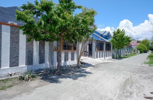 Palu House | RedDoorz Syariah near Mutiara SIS Al Jufrie Airport Palu 2