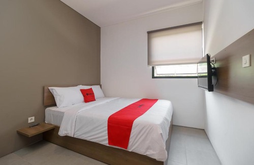 Dramaga Hotel | RedDoorz Syariah near Rumah Sakit Medika Dramaga