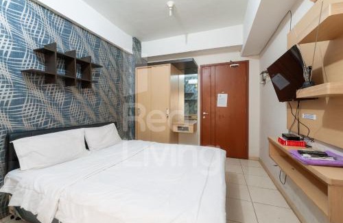 South Tangerang Apartment | RedLiving Apartemen Green Lake View Ciputat - Aurora Rooms