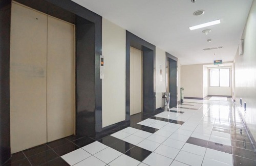 Bandung Hotel | RedLiving Apartemen Gateway Cicadas - QQ Property Tower Emerald A