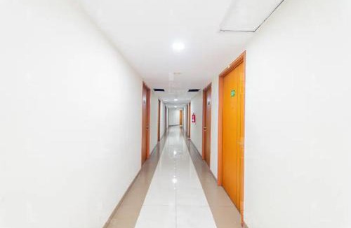 Ciputat Hotel | RedLiving Apartemen Green Lake View Ciputat - Pelangi Rooms 3 Tower E