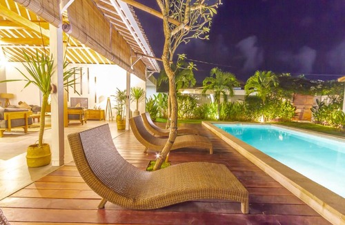 Batubelig Villa | Rent a Luxury Villa in Bali Close to the Beach, Bali Villa 1153