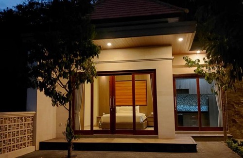 Mengwi House | Room pool villa in denpasar