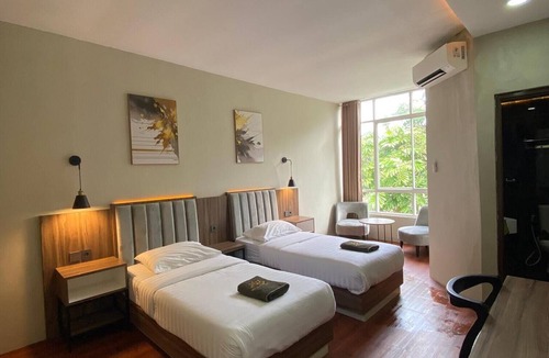 Jepara Hotel | Royal Kencana powered by Cocotel