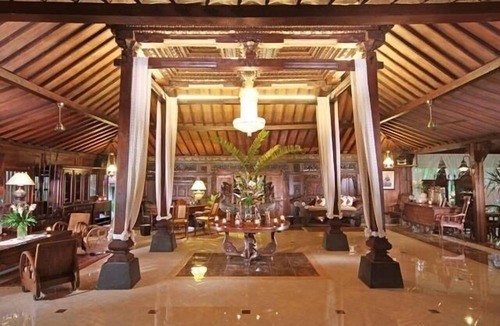 Pakem Villa | Royal Villa traditional Javanese Joglo