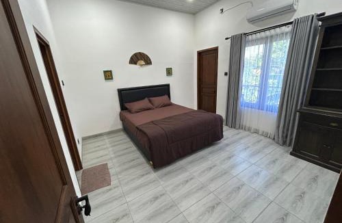 Bangunjiwo Villa | Safira Azura Luxury Residences