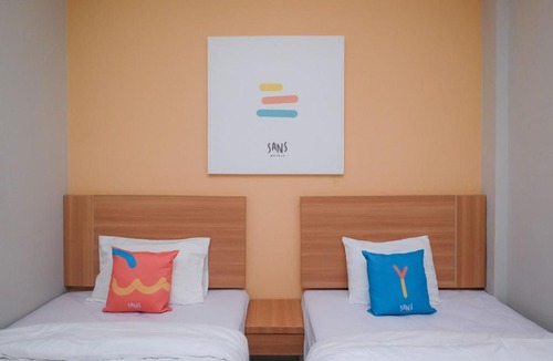 West Semarang Hotel | Sans Hotel Tiga Putri Semarang by RedDoorz