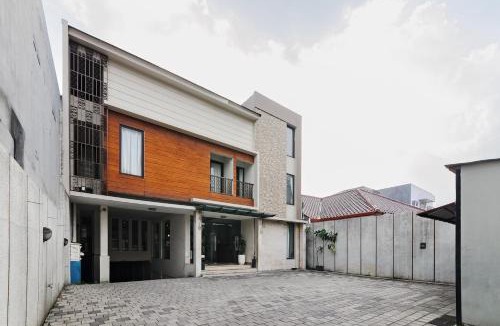 Lebak Bulus House | Sans Vibes Jasmine Suite TB Simatupang