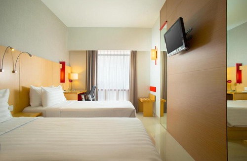 Medan Hotel | Santika Premiere Dyandra Hotel & Convention - Medan