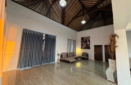 Sekotong Barat Villa | Sasak House Private Beachfront Home