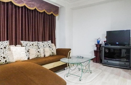 Suko Manunggal Apartment | Scenic 2BR Apartment at Taman Beverly By Travelio