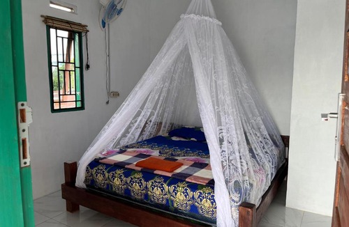 Bukit Lawang House | SEE BUKIT LAWANG Homestay & Jungle Trek