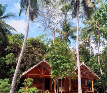 Selayar Islands Hotel | SELAYAR TURTLE BAY