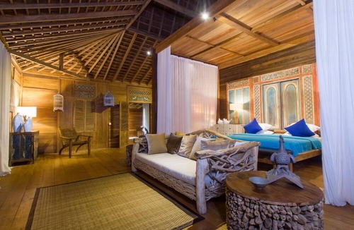 Banjar Semer Villa | Serenity River Estate, 6 Bedroom Villa, feature pool and gardens, chef, Canggu