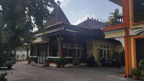 Cepu Hotel | Simpang Tujuh