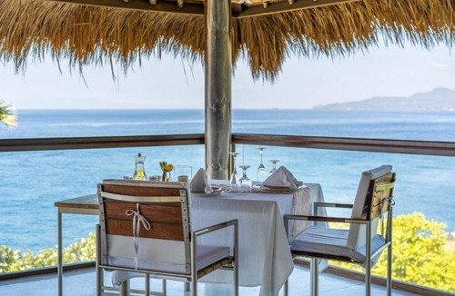 Seraya Villa | Sky One-Bedroom Villa with Private Pool and Garden