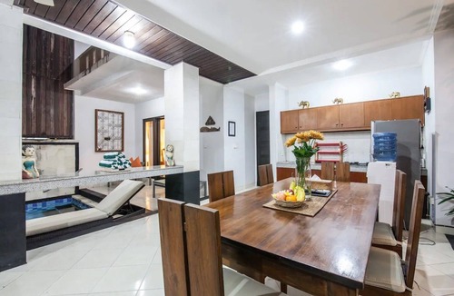 Legian City-Centre Villa | SMV . 6-BR · ❤️6BR Pool Prime Area Walk to Beach N Shops Legian