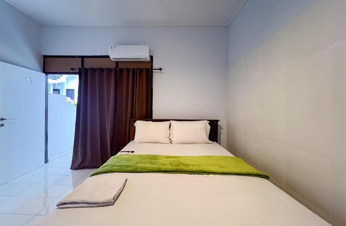 Pemogan Hotel | SN Guest House near Trans Studio Mall Bali