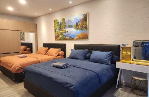 Kesawan Apartment | Spacious 2 King Bed Family Room 56 Sqm PODOMORO APARTMENT Tower Liberty 21st Floor with Mall Direct Access