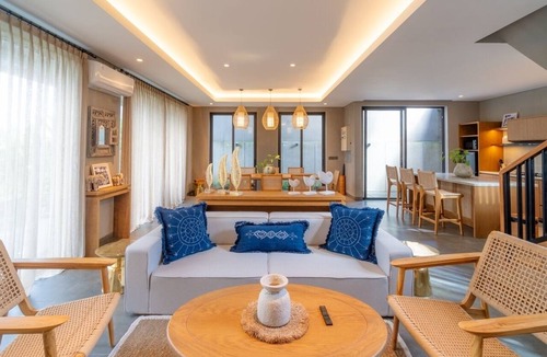 Pejeng Villa | Spacious, 5BR Villa with a Rice Field View in Ubud