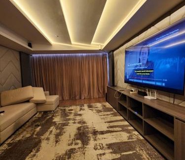 Wonokromo Apartment | Spacious Comfortable Apartement South Surabaya