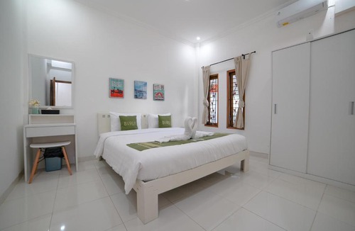 Banguntapan Villa | Spacious Family-friendly Villa with Swimming Pool