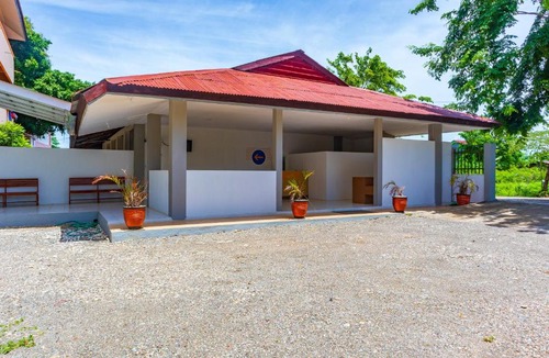 Kupang Hotel | SPOT ON 2318 Citra Palm Residence