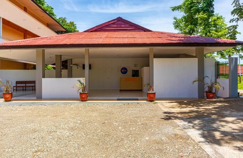 Kupang Hotel | SPOT ON 2318 Citra Palm Residence