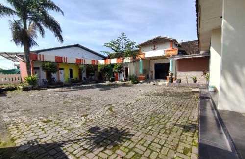 Temanggung Hotel | SPOT ON 91105 Hotel Salsabila