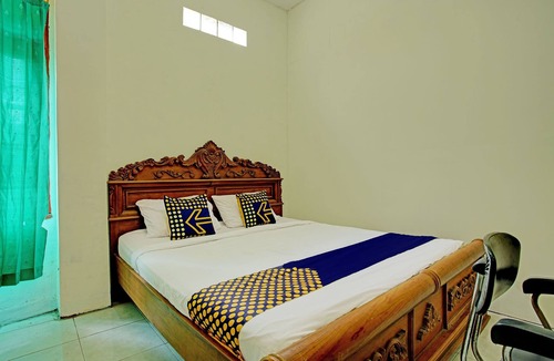 Lawang Hotel | SPOT ON 92905 Sutomo Residence Syariah Near Taman Tugu Padang Area