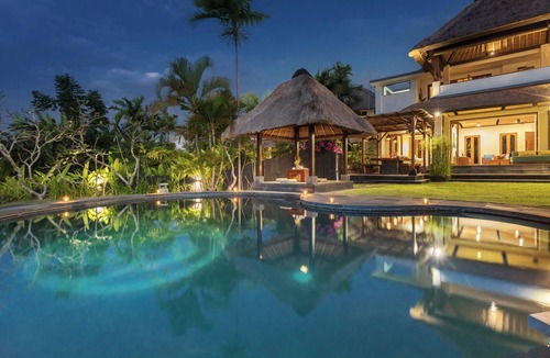 Jimbaran Villa | Stunning, 3-Bedroom Villa in Balangan