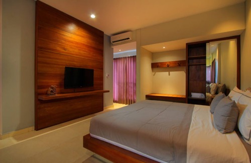 Petitenget Hotel | Stunning room with amazing view of the surrounding landscape