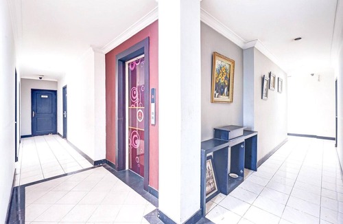 Old Jakarta House | Stylish DBL Suite Escape W/Free WiFi and Parking