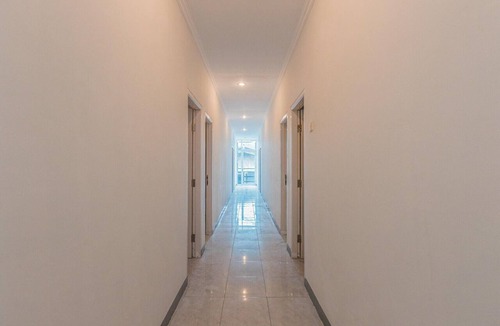 Megamendung House | Stylish DBL Suite Escape W/Free WiFi and Parking