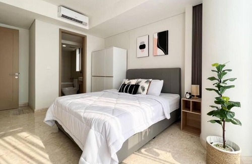 Pantai Indah Kapuk Apartment | Stylish Seaview 3 BR Condo at PIK