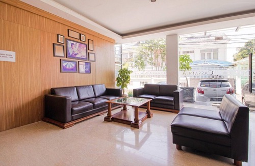 Bandung House | Suite Double near Paris Van Java