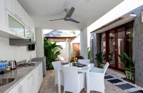 Dyanapura Villa | Suite Villa in The Heart of Seminyak, Walk Distance to Restaurants, Shops, Beach