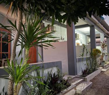 Sumbawa Barat Hotel | Sumbawa Maluk Homestay Kost tika