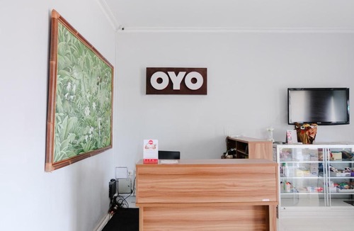 Jember Hotel | SUPER OYO 995 Alice's Homestay Syariah
