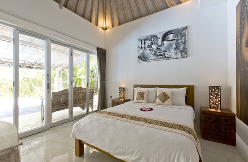 North Legian Villa | Superb 4BR Villa, Legian! - 5Min Drive To Kuta Beach! W/Private Swimming Pool!